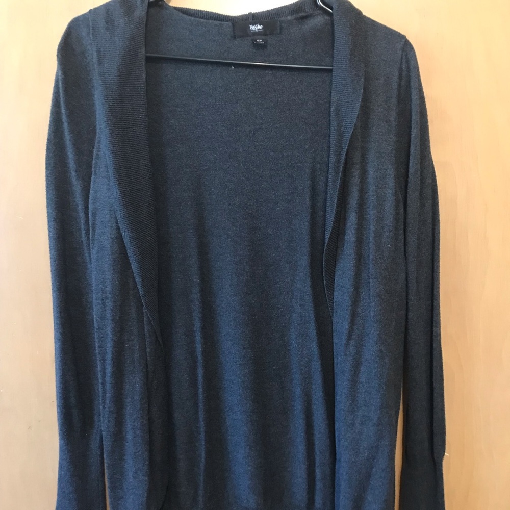 Grey cardigan